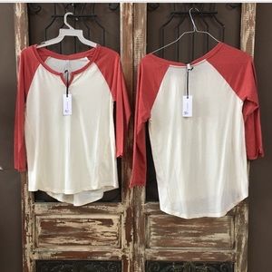 Z supply Ragland 3/4 red and cream T-shirt
